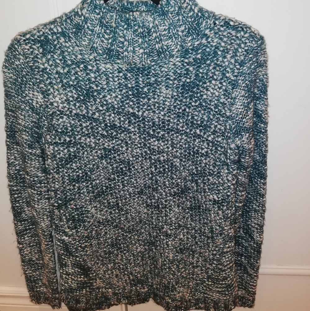 sweater with back slit